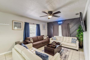 Lush Designer Home - Near The Heart Of Ybor City